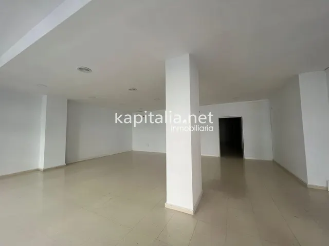 Local comercial en alquiler en Ontinyent, zona San Jose. — 2