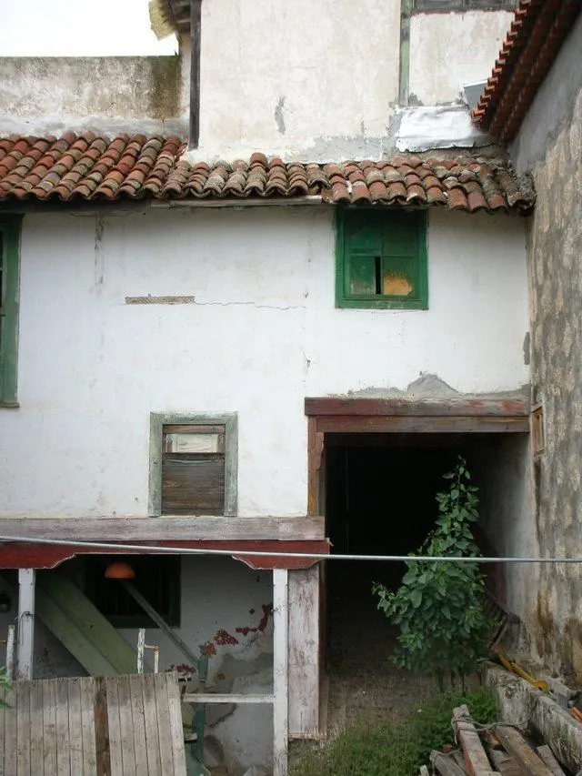 Granadilla. Pueblo. Casa a reformar con terraza interior y terreno — 2