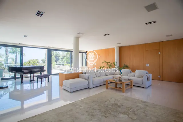 Exclusiva casa en venta con espectaculares vistas al mar y gran privacidad — 9