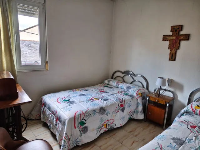Amplia Casa Solar en Cuatrovientos, Ponferrada - €139.000 — 24