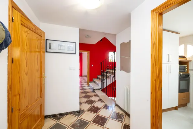 ¡Espectacular vivienda en Gójar con piscina propia! — 3
