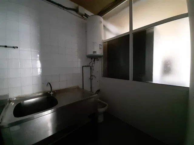 Chollazo!!! Gran local en Aguas Vivas — 20