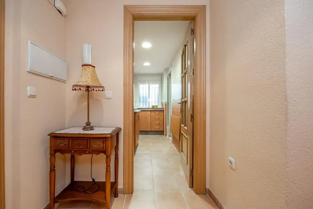 Piso en el centro de Granada, totalmente reformado con dos grandes dormitorios y un baño — 13