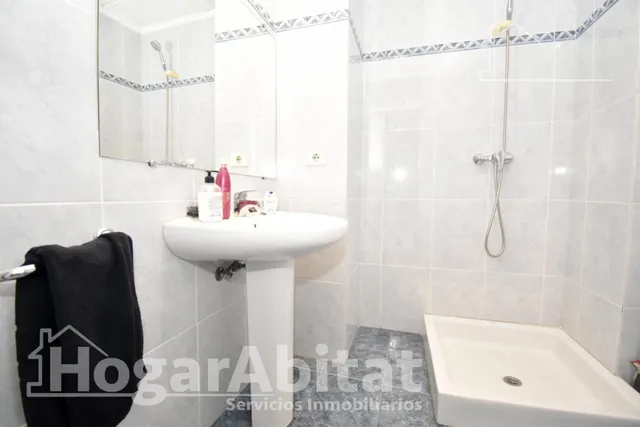 AMPLIA CASA CON TERRAZA Y MUCHAS POSIBILIDADES EN CASCO HISTÓRICO — 39