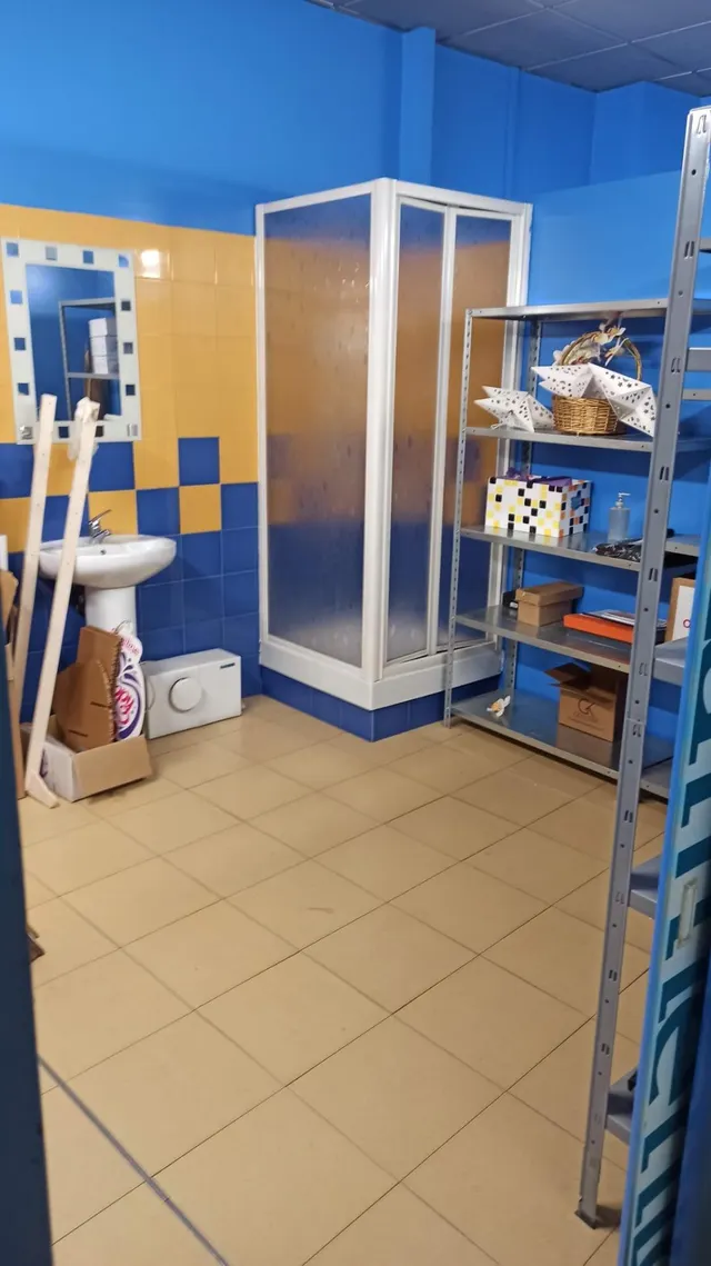 LOCAL COMERCIAL EN ALQUILER - ZONA PLAZA DE TOROS, GRANADA — 37