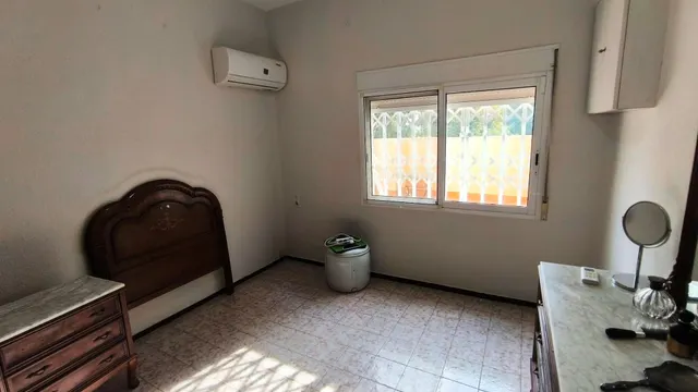 PRIMER PISO TOTALMENTE EXTERIOR EN FINCA CON CONSERJE Y ENORME TERRAZA ESQUINERA — 18