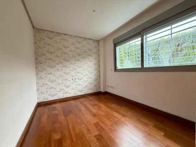 Piso  con gran jardín privado en la zona de Turruñuelos — 19