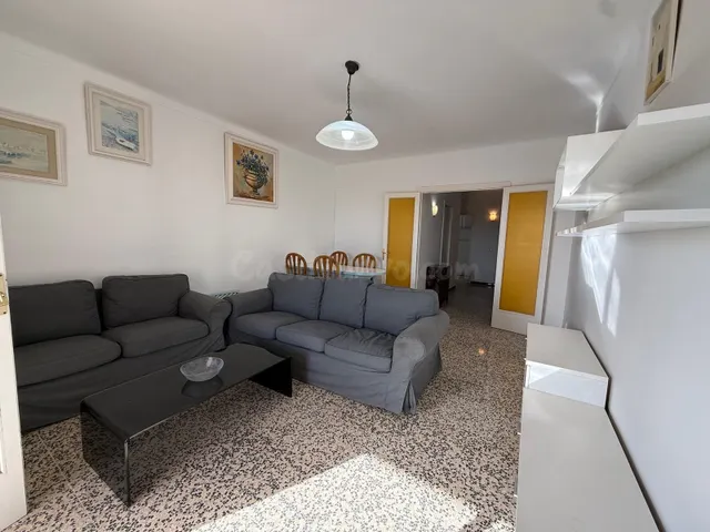 Piso de 3 habitaciones con vistas despejadas en S’Estanyol e