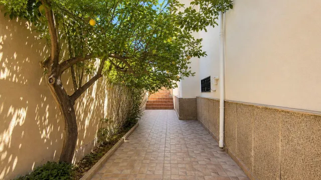 Casa reformada de 5 dormitorios con piscina privada, gran terraza y placas solares en Los Balcones — 22