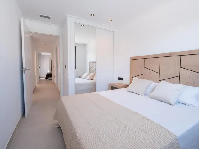 Villas de Obra Nueva con Piscina Privada en Oasis de La Marina, San Fulgencio — 10