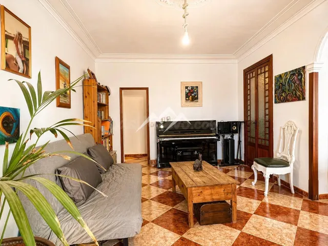 Piso señorial con gran terraza en edificio histórico en el c - foto 5