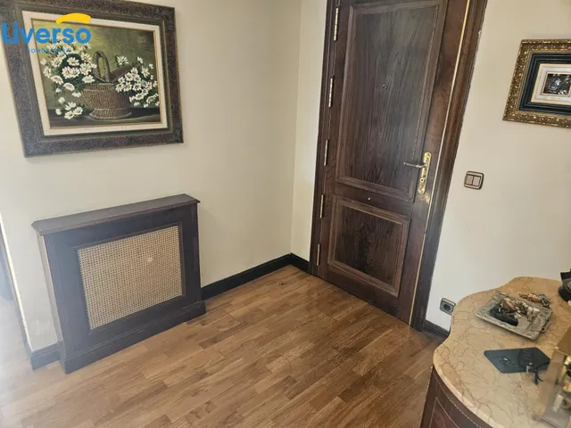 Espectacular pisazo en pleno centro, impresionantes vistas, no dudes en visitarlo!!! — 39