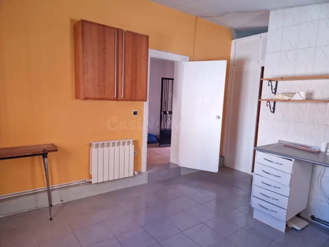AOC VENDE EN EL CENTRO DE MOSTOLES, CASA EN PRIMERA PLANTA P