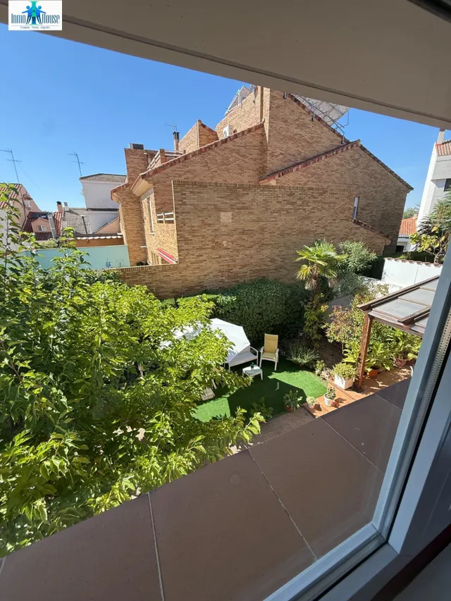INMOHOUSE VENDE PAREADO — 40