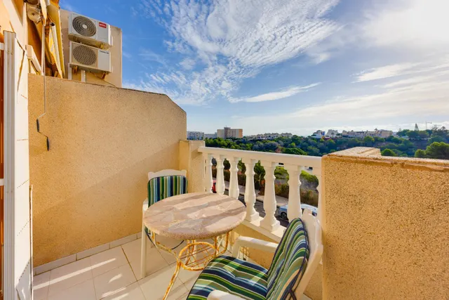 Luminoso apartamento, con gran solárium privado y vistas, en "La Mata", Torrevieja — 28