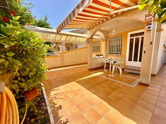 Encantadora vivienda de 3 habitaciones en Urb. La Dorada (Los Alcázares): Espacio, luz y un entorno inmejorable frente a parque — 9