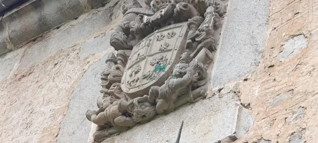 Se vende casa de piedra con jardín en Riva de Ruesga — 2