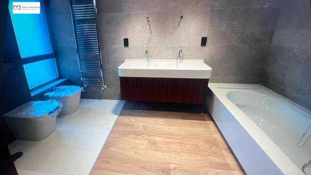 ESPACIOSO PISO CENTRICO — 9