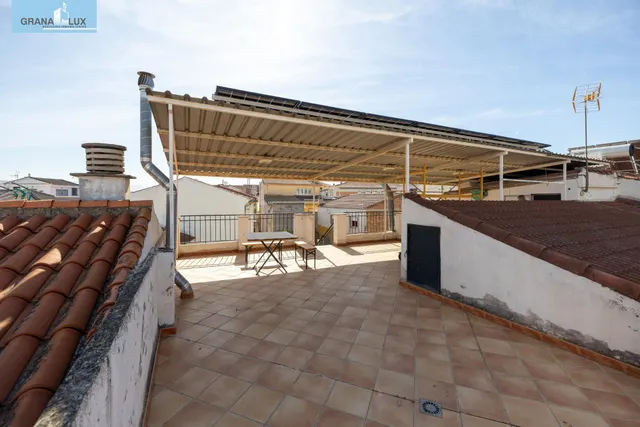Casa adosada junto parada metro en Churriana — 31