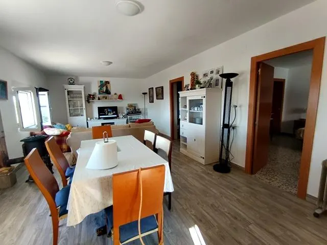 AMPLIO CHALET CON PARCELA EN SAN VICENTE — 11