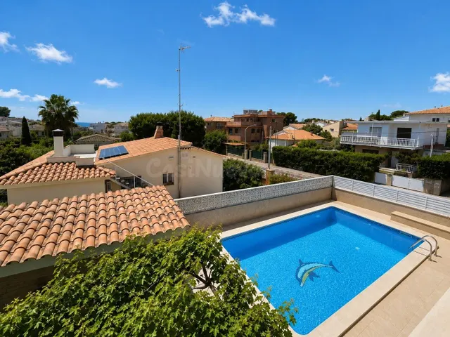 Chalet con Licencia Turística y Piscina | Tarragona, cerca d - foto 5