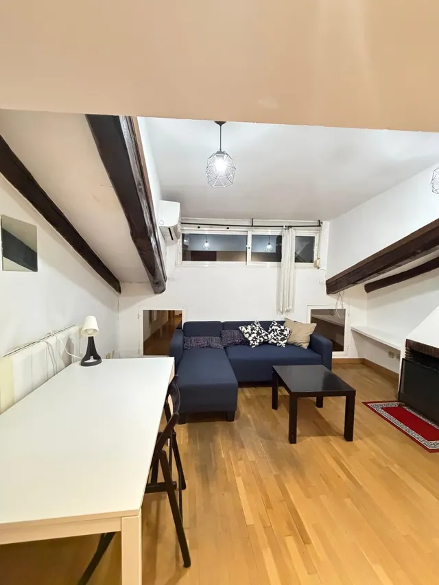 ACOGEDOR APARTAMENTO amueblado en pleno CENTRO de Madrid — 11