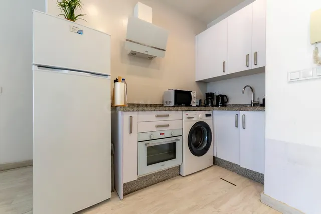 Molinillo-Capuchinos apartamento con licencia - foto 3