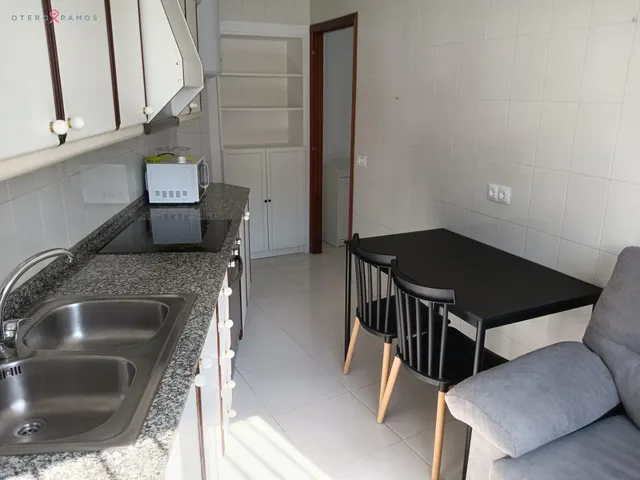 PISO EN ALQUILER EN RÚA ESPÍRITU SANTO, SANTIAGO — 22