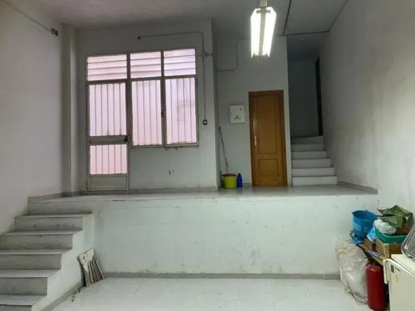 Excepcional local comercial — 7
