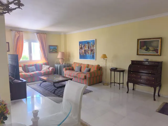 Piso 2 habitaciones 192m² en alquiler - Nueva Andalucía - foto 5