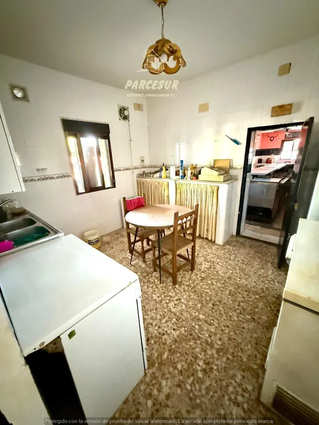 ZONA HIGUERON -Oportunidad única en el corazón del barrio! Casa + negocio en venta — 22