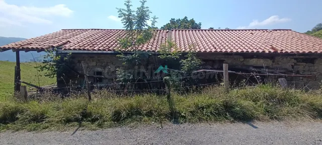 Se vende cabaña con terreno en Arredondo - foto 4