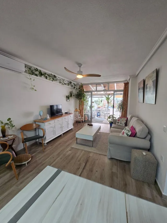 Precioso apartamento totalmente reformado con gran terraza — 3