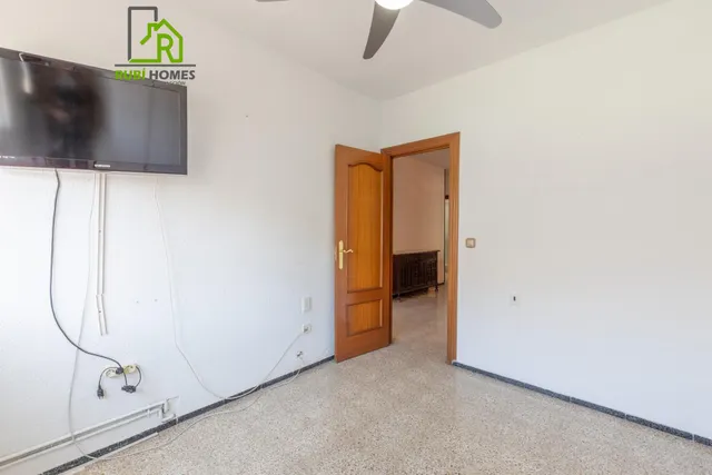 Estupendo piso  en la última planta en calle doctor azpitarte — 22