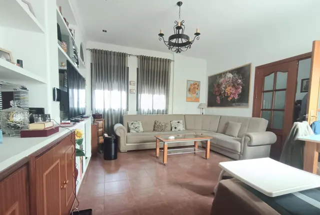 Casa en Campo de la Verdad ( parte media ) - foto 2