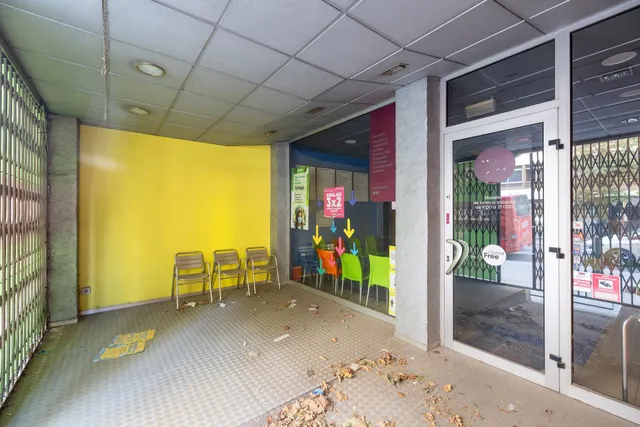 LOCAL COMERCIAL EN VENTA - ZONA PLAZA DE TOROS, GRANADA — 7