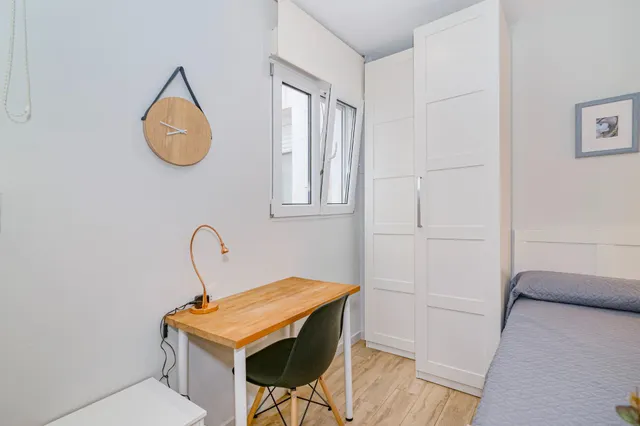 OPORTUNIDAD EN ALQUILER DE ESTUDIO EN CAMINO DE RONDA — 6