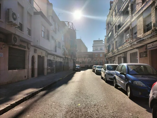 Dúplex sin posesión en zona de Levante (Córdoba) - foto 4