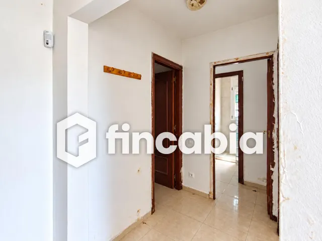 Casa independiente para reformar con jardín y garaje en Maçanet de la Selva — 43