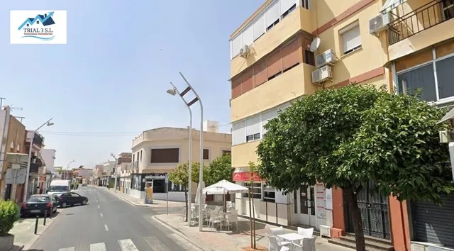 Venta de Piso en Alcalá de Guadaíra - foto 2