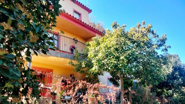 MAGNIFICA CASA UNIFAMILIAR IDEAL PARA DOS FAMILIAS EN PIERA - foto 3