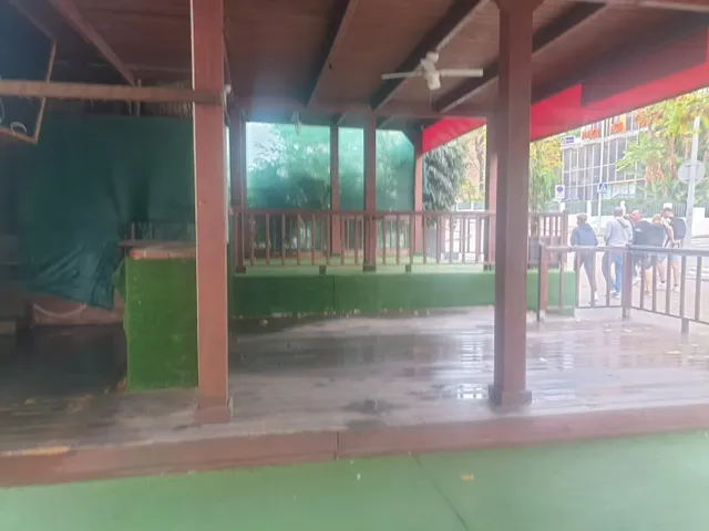 Local / Salón de fiestas en ZONA TURISTICA - — 11