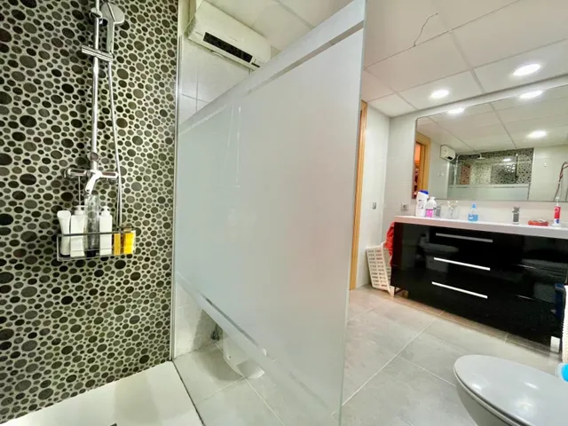 Piso exterior de 3 dormitorios en Miralbaida – Listo para entrar a vivir — 25