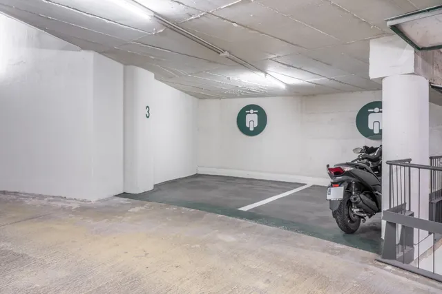 Parking 12m² en alquiler - Barcelona — 12