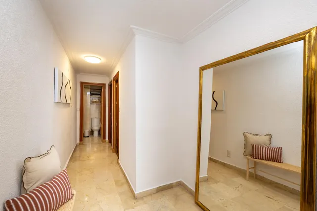 Piso y cochera en venta junto Acera de Darro. — 29