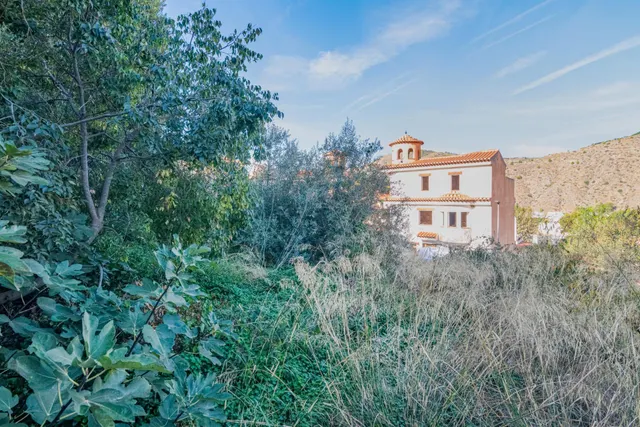 Oportunidad Única: Terreno Urbano en Vélez de Benaudalla - Costa Tropical — 16