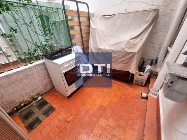 Amplio piso en Santa Teresa: 4 hab, 1 baño, balcón, y ascens - foto 5