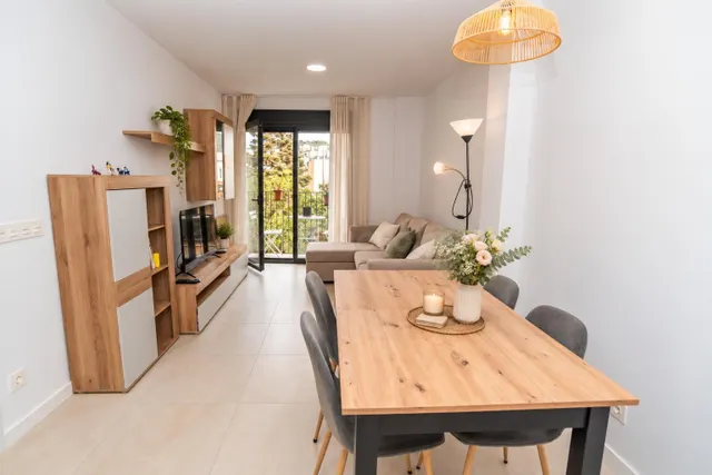 VIVIENDA OBRA NUEVA ACABADA JUNTO PLAZA DE LA VILA — 5