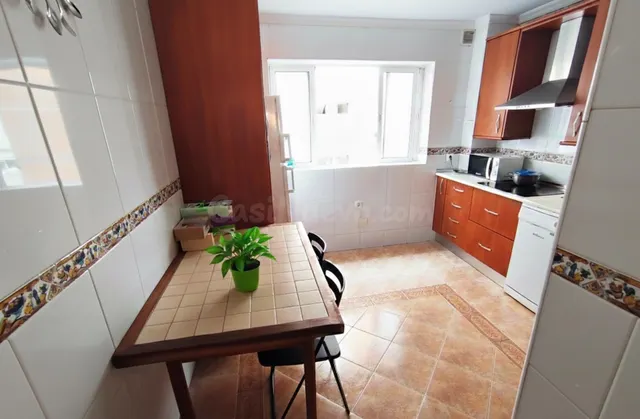 Piso de 4 dormitorios en zona Carlos Haya — 3