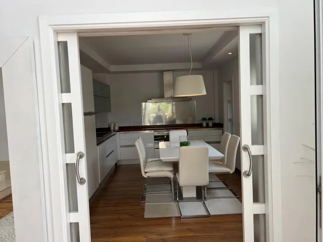 FINCA RÚSTICA EN VENTA CON PISCINA Y JARDÍN — 11
